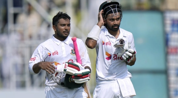 বাংলাদেশ পঞ্চম দিনে ব্যাট করতে নেমে ২ উইকেট হারিয়ে ৮৪ রান করেছে 